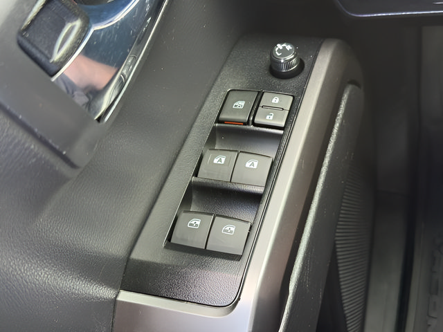 Used 2023 Toyota Tacoma TRD Off-Road w/ TRD Premium Off Road Package AWD/4WD image 22