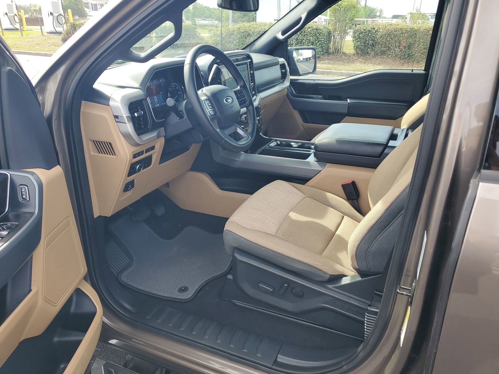 Certified 2023 Ford F150 XLT w/ Equipment Group 302A High image 15