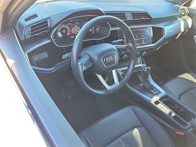 Used 2022 Audi Q3 2.0T Premium w/ Convenience Package image 6