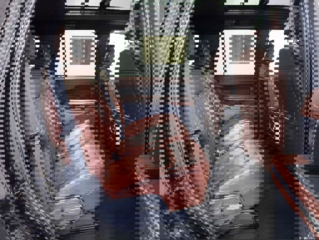 Certified 2024 Ford Expedition Limited image 17