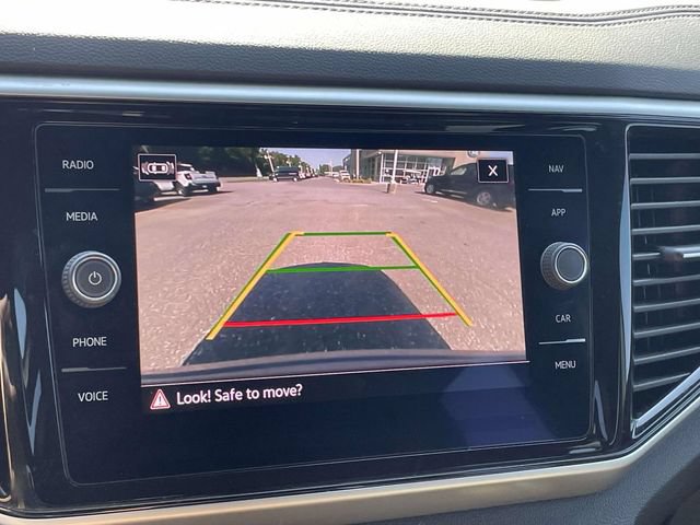 Used 2022 Volkswagen Atlas Cross Sport SEL R-Line AWD/4WD image 26