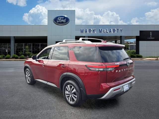Used 2024 Nissan Pathfinder SL AWD/4WD image 3