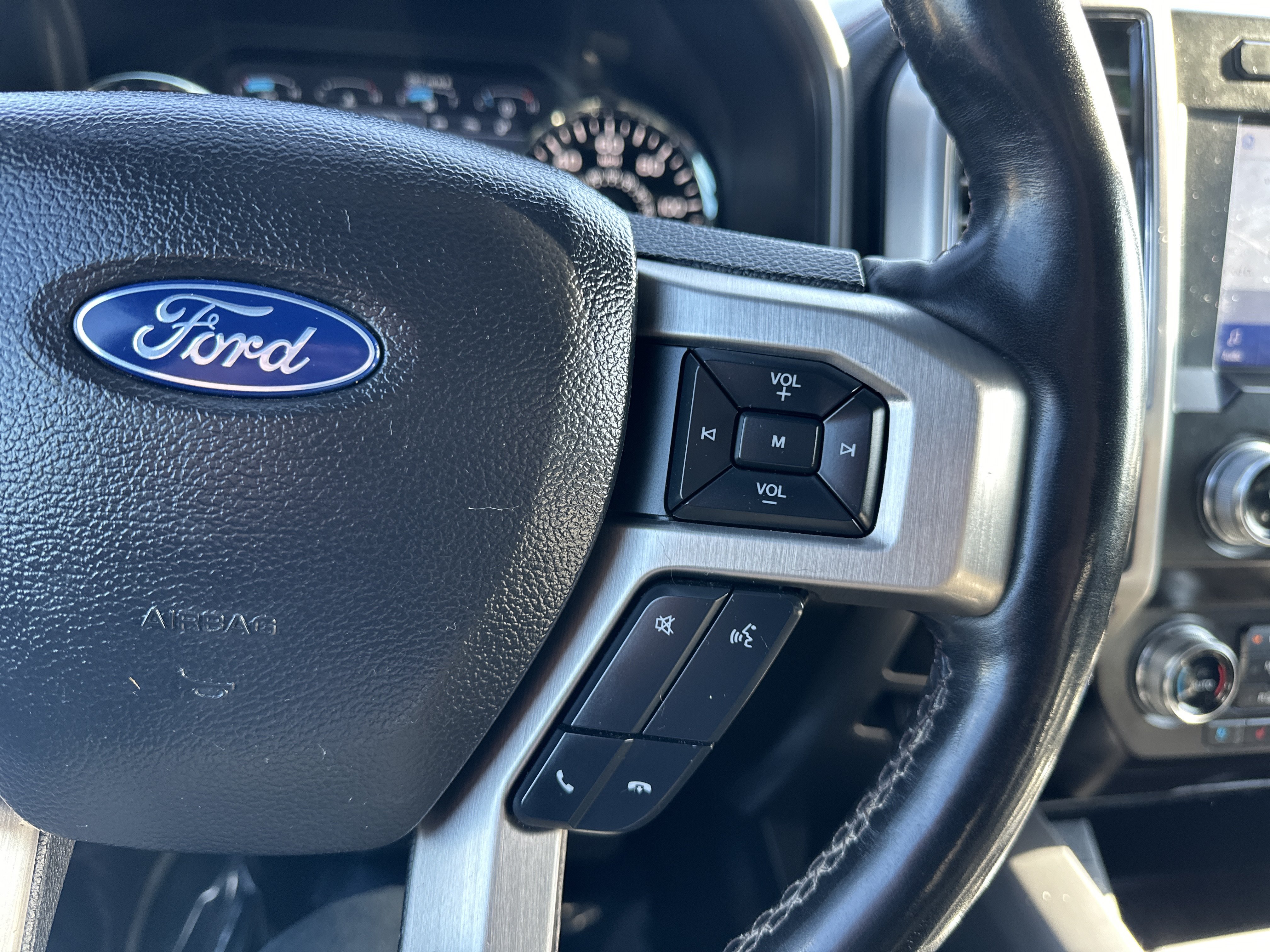 Certified 2020 Ford F150 Platinum w/ Equipment Group 701A Luxury AWD/4WD image 19