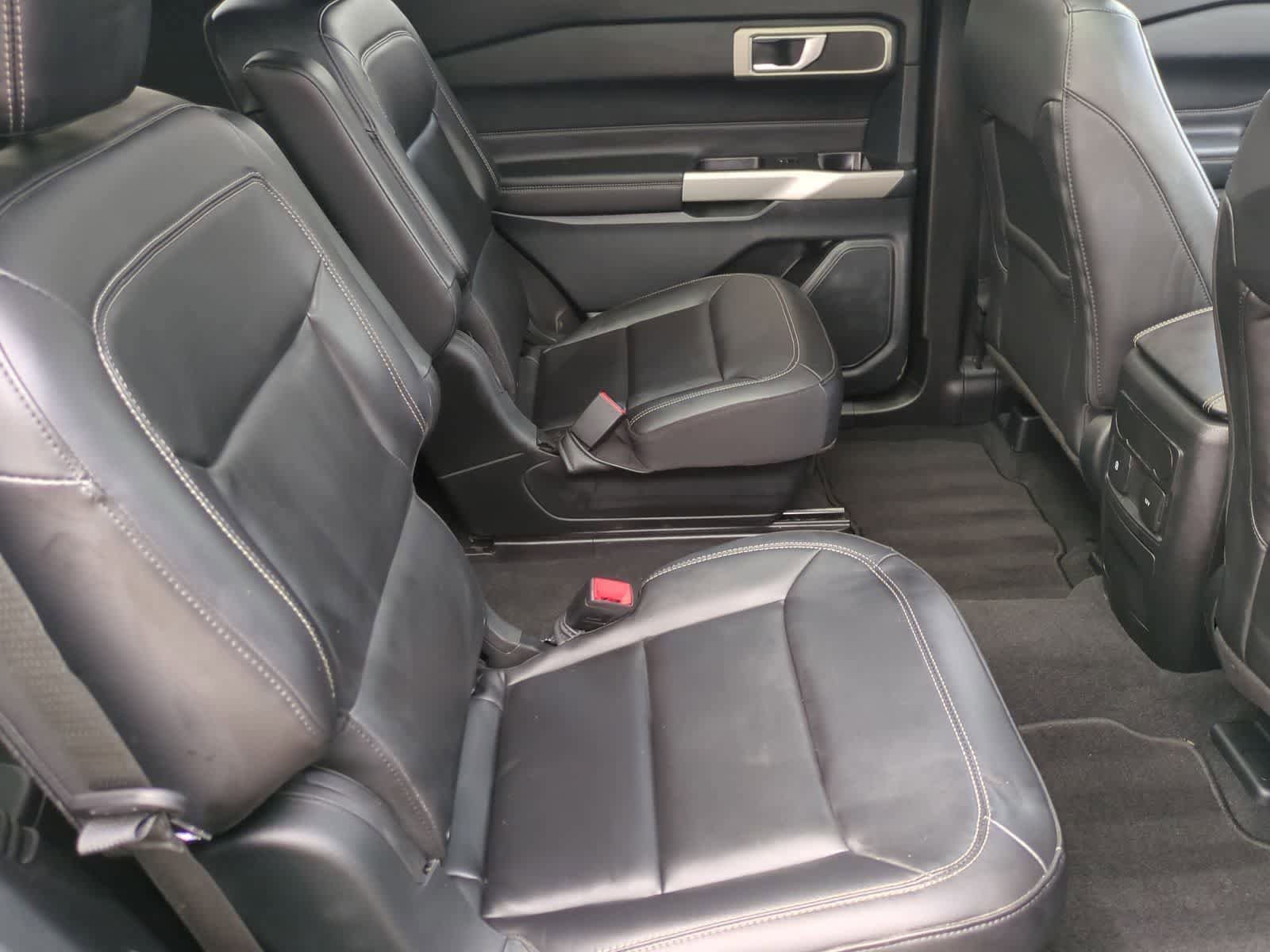 Certified 2023 Ford Explorer XLT w/ Equipment Group 202A AWD/4WD image 21
