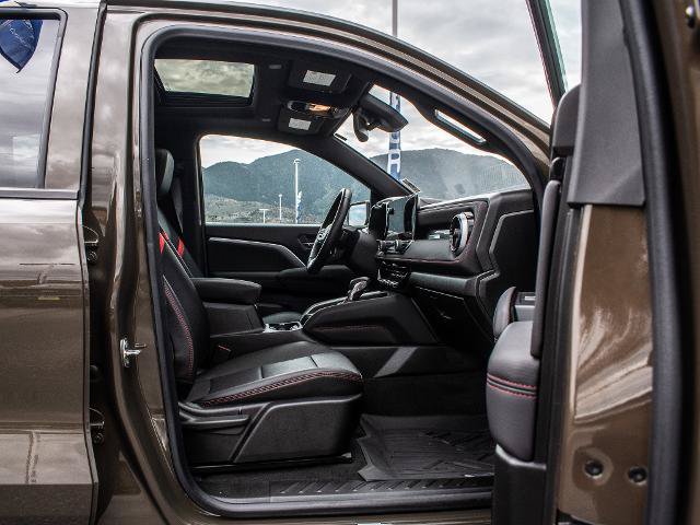 Used 2023 Chevrolet Colorado Z71 w/ Z71 Convenience Package 2 AWD/4WD image 21
