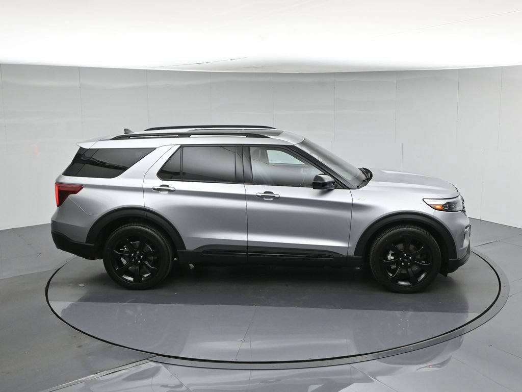 Certified 2023 Ford Explorer ST-Line w/ Class IV Trailer Tow Package RWD image 53