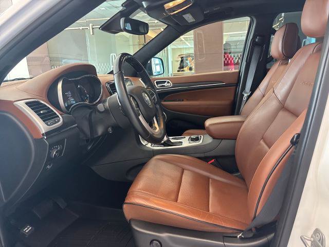 Used 2020 Jeep Grand Cherokee Summit w/ Platinum Series Group AWD/4WD image 12