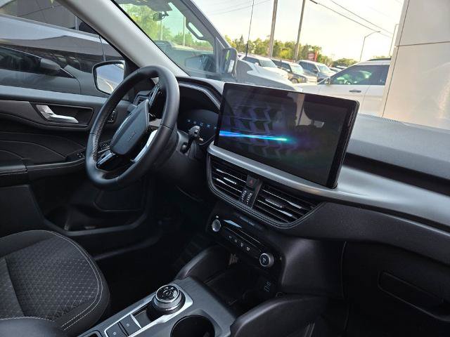 Certified 2023 Ford Escape Active w/ Tech Pack #2 FWD image 2