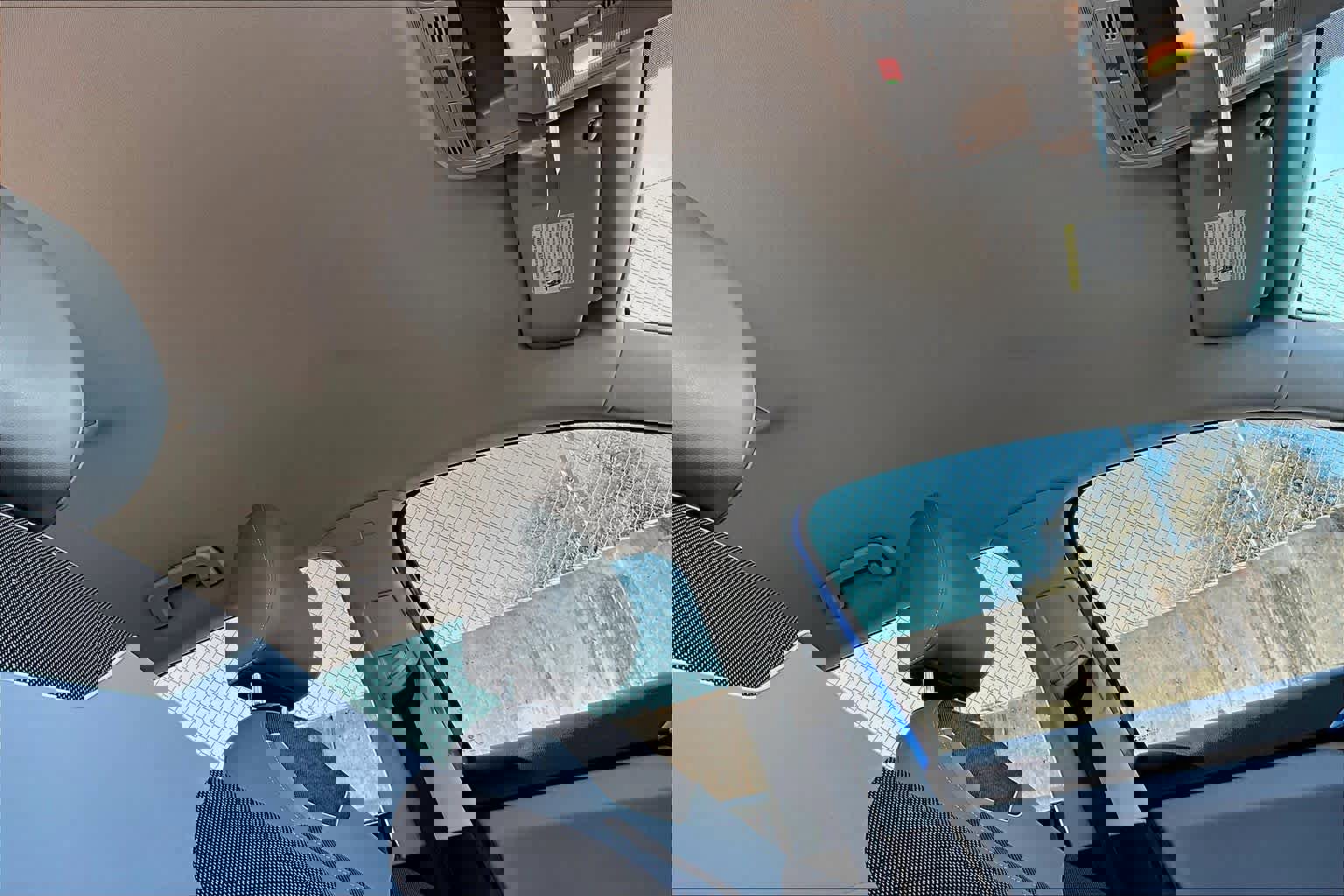 Used 2023 Volkswagen Taos SE image 15