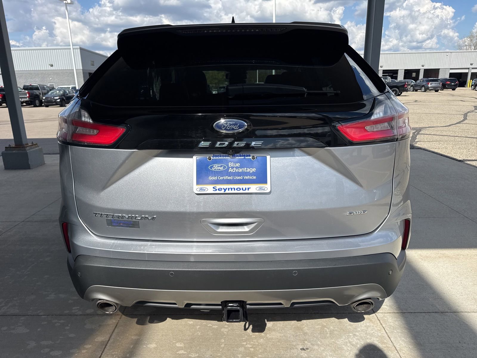 Certified 2021 Ford Edge Titanium w/ Equipment Group 301A AWD/4WD image 3