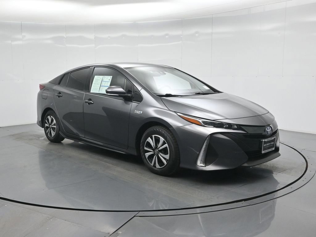 Used 2018 Toyota Prius Prime Plus image 8