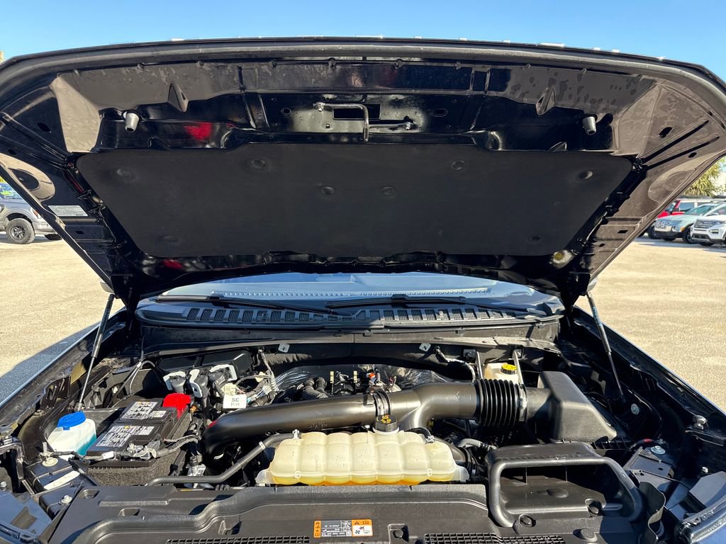 Certified 2025 Ford Expedition Active image 32