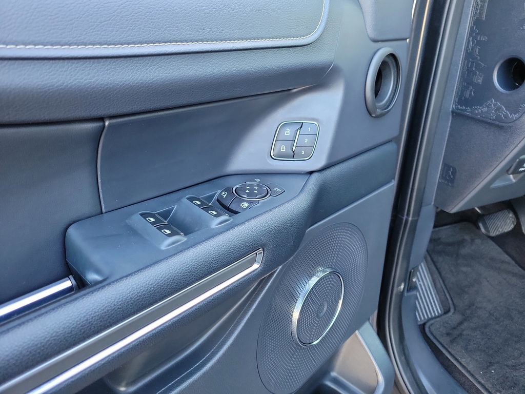 Certified 2022 Ford Expedition XLT image 19