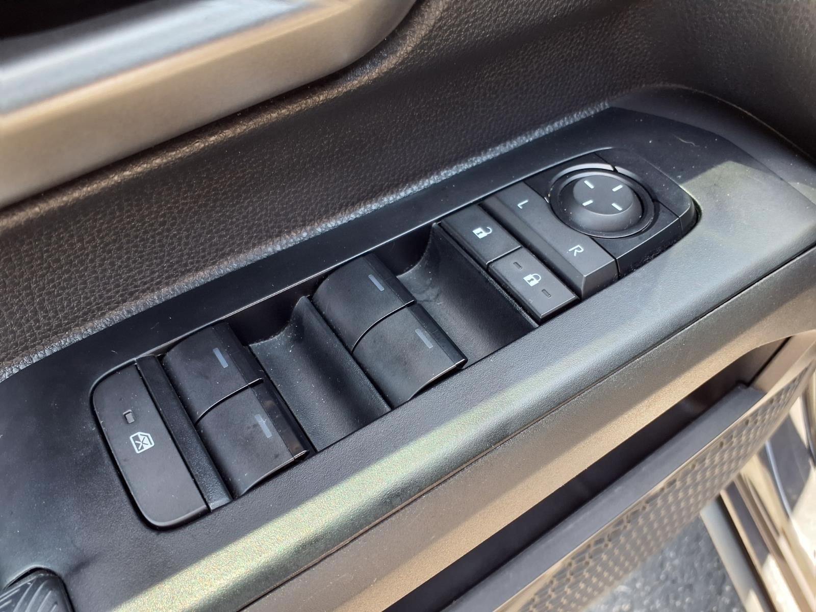 Used 2025 Toyota Tacoma TRD Off-Road AWD/4WD image 17