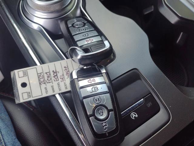 Certified 2024 Ford Edge ST-Line w/ Class II Trailer Tow Package image 30