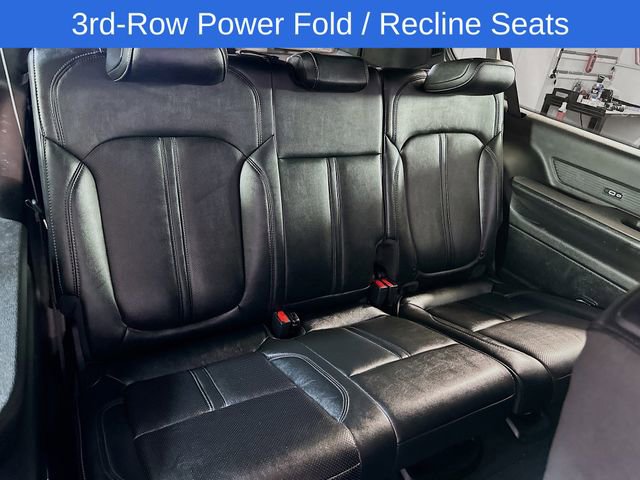 Used 2023 Jeep Wagoneer L Series II AWD/4WD image 24