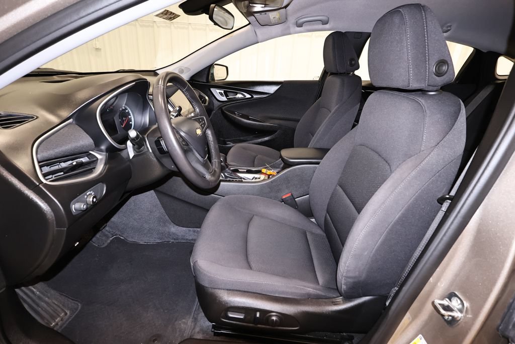 Used 2022 Chevrolet Malibu RS FWD image 13