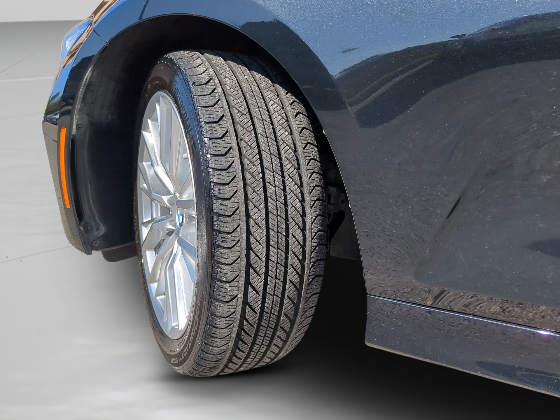 Used 2023 BMW 330i Sedan w/ Driving Assistance Package image 64