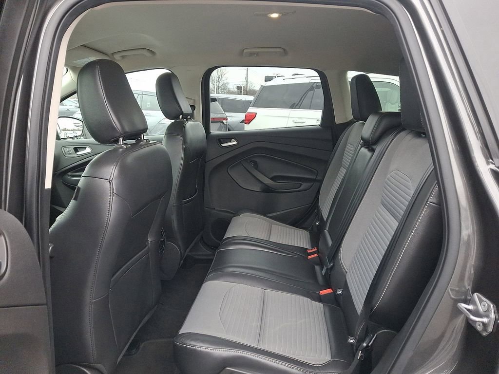 Certified 2019 Ford Escape SE image 10