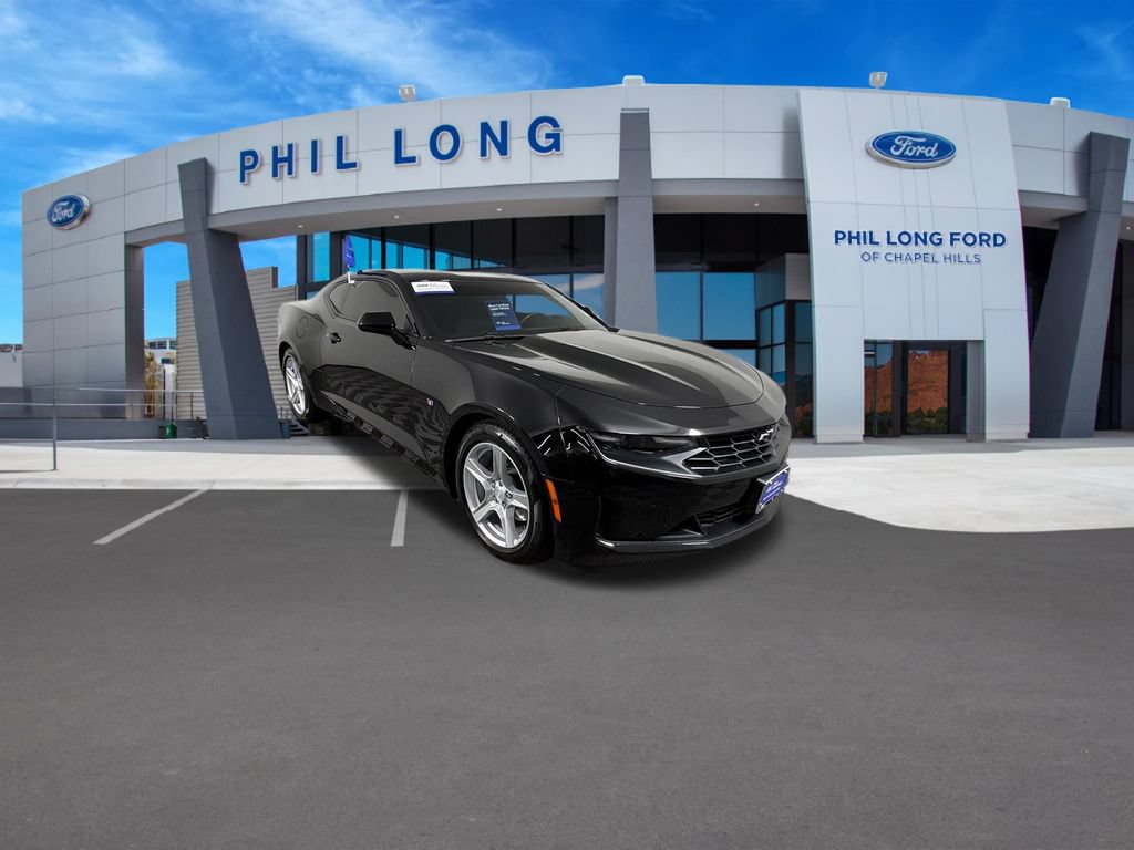 Used 2024 Chevrolet Camaro LT RWD image 7