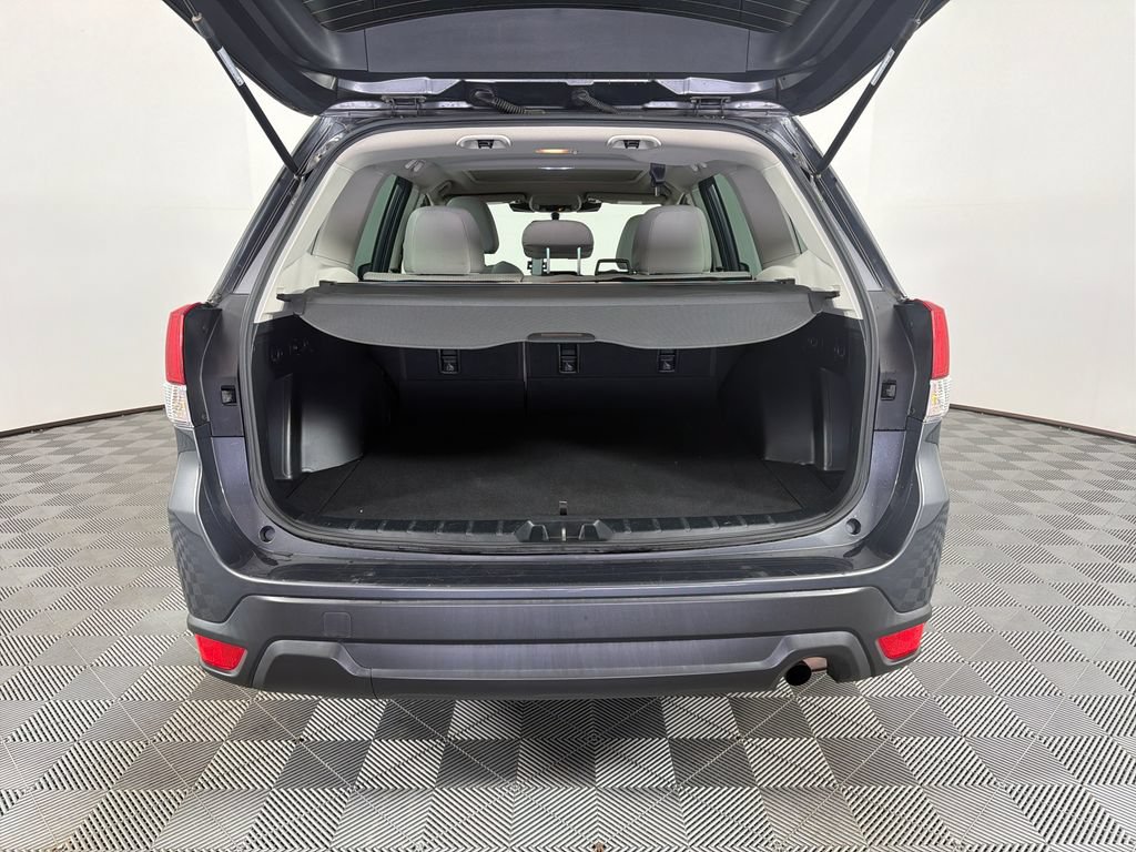 Used 2022 Subaru Forester Premium AWD/4WD image 24