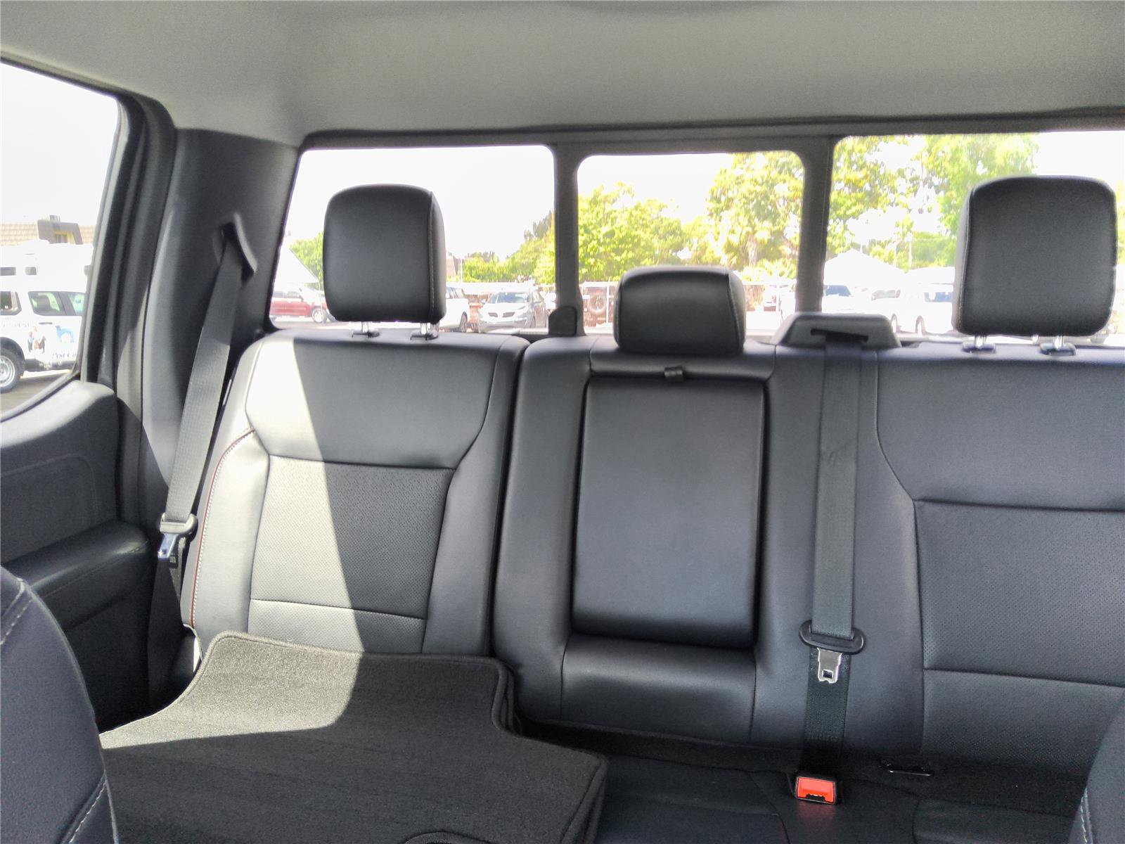 Certified 2024 Ford F350 Lariat w/ Black Appearance Package image 16