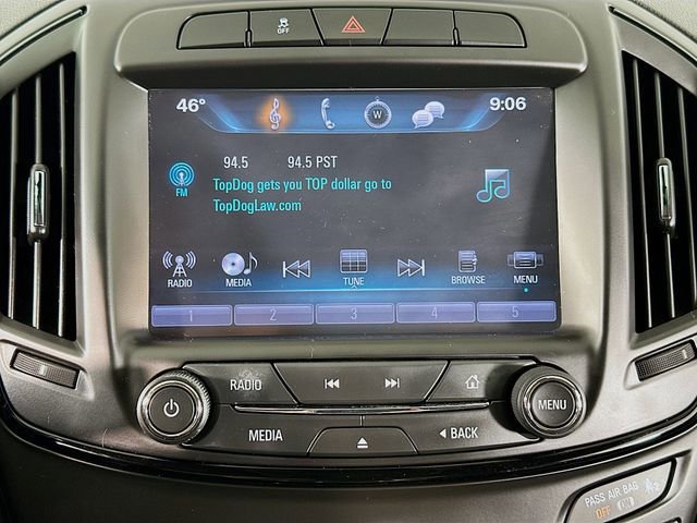 Used 2017 Buick Regal Sport Touring image 22