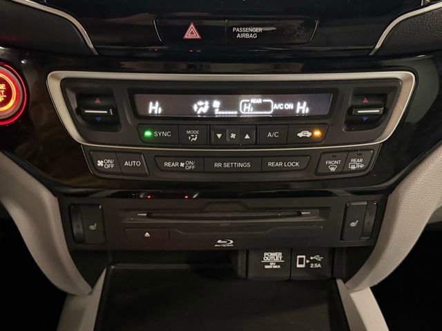 Used 2019 Honda Pilot Touring image 30