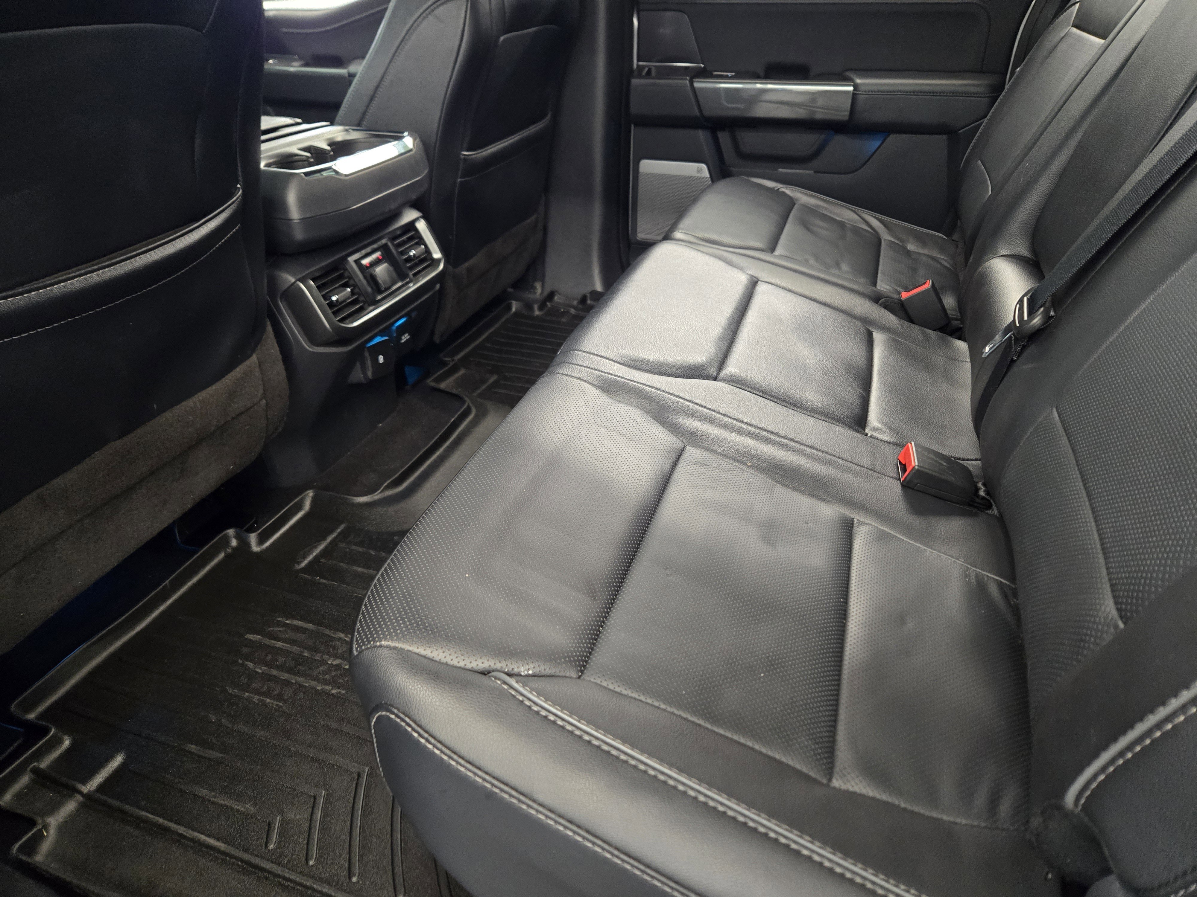 Certified 2023 Ford F150 Lariat w/ Equipment Group 502A High image 27