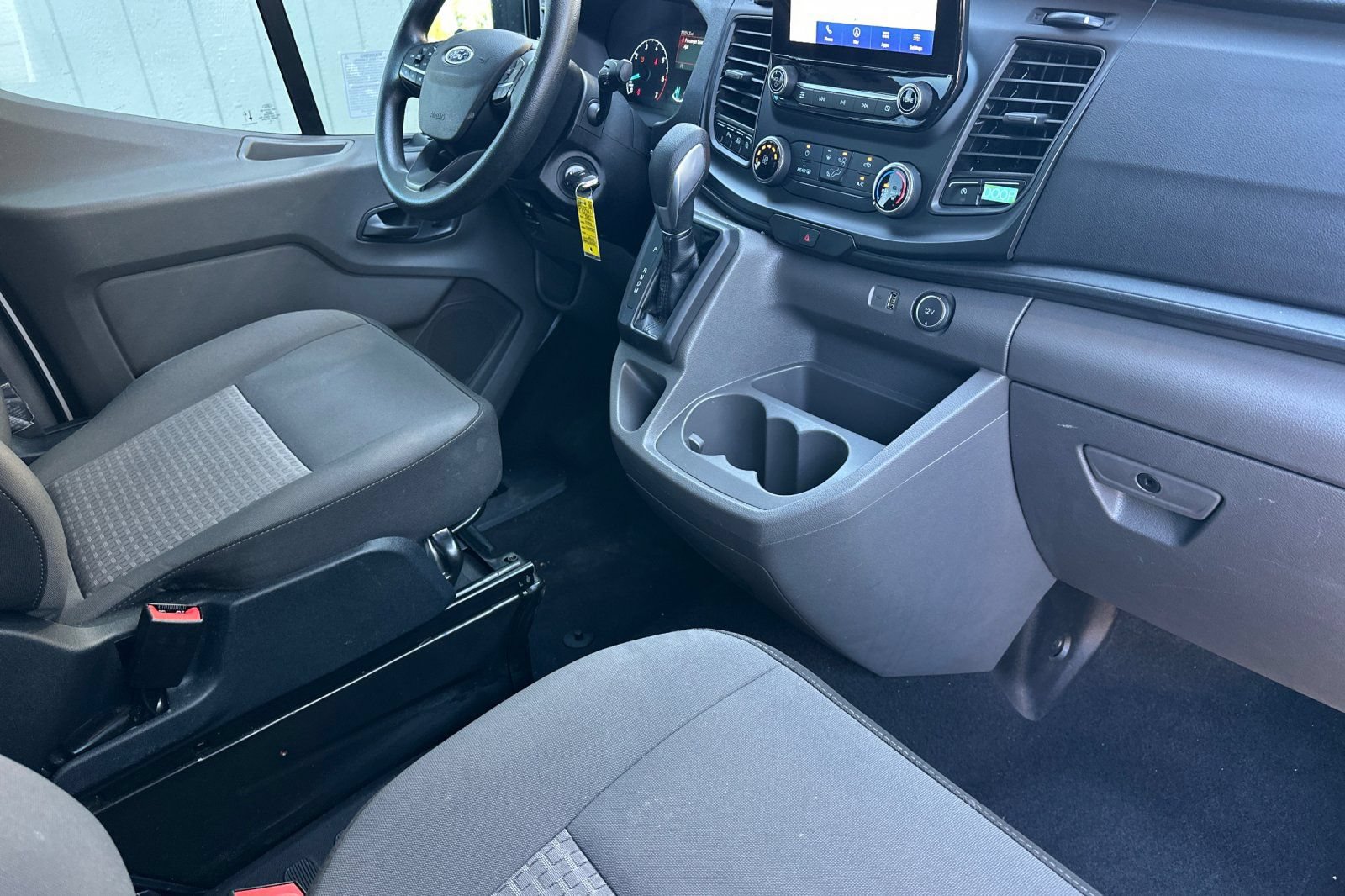 Certified 2021 Ford Transit 350 XLT RWD image 16