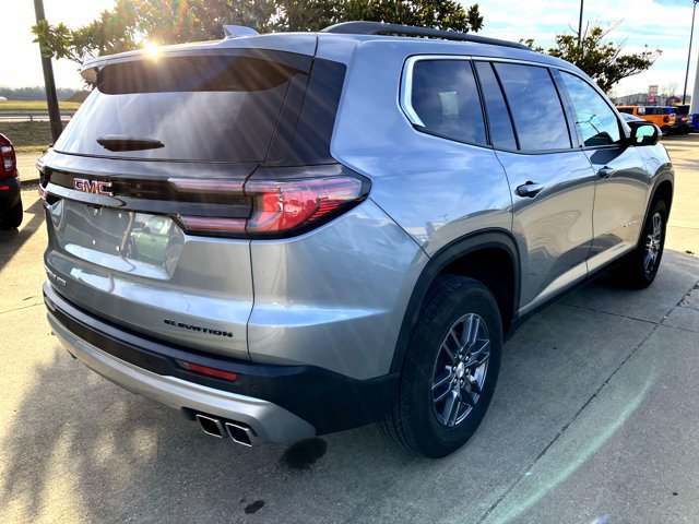 Used 2025 GMC Acadia Elevation image 6