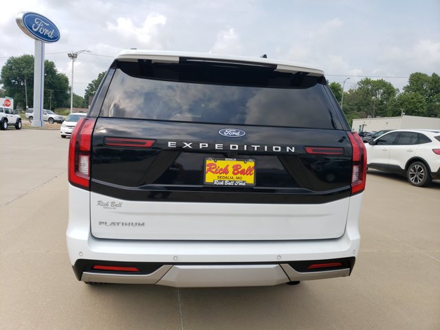 Certified 2025 Ford Expedition Platinum AWD/4WD image 6