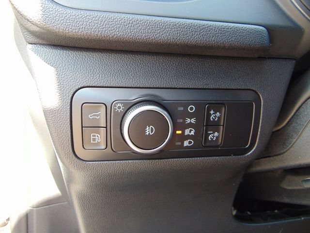 Certified 2026 Ford Escape SE w/ Class II Trailer Tow Package FWD image 19