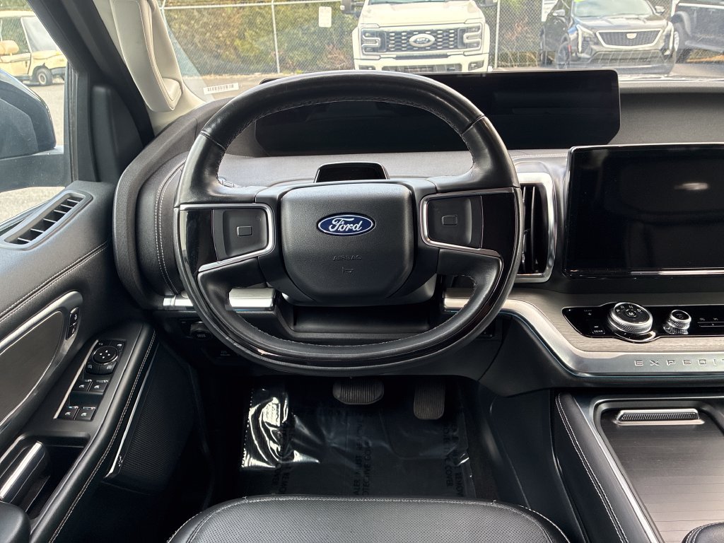 Certified 2025 Ford Expedition Max Platinum AWD/4WD image 17