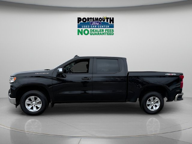 Used 2025 Chevrolet Silverado 1500 LT AWD/4WD image 2