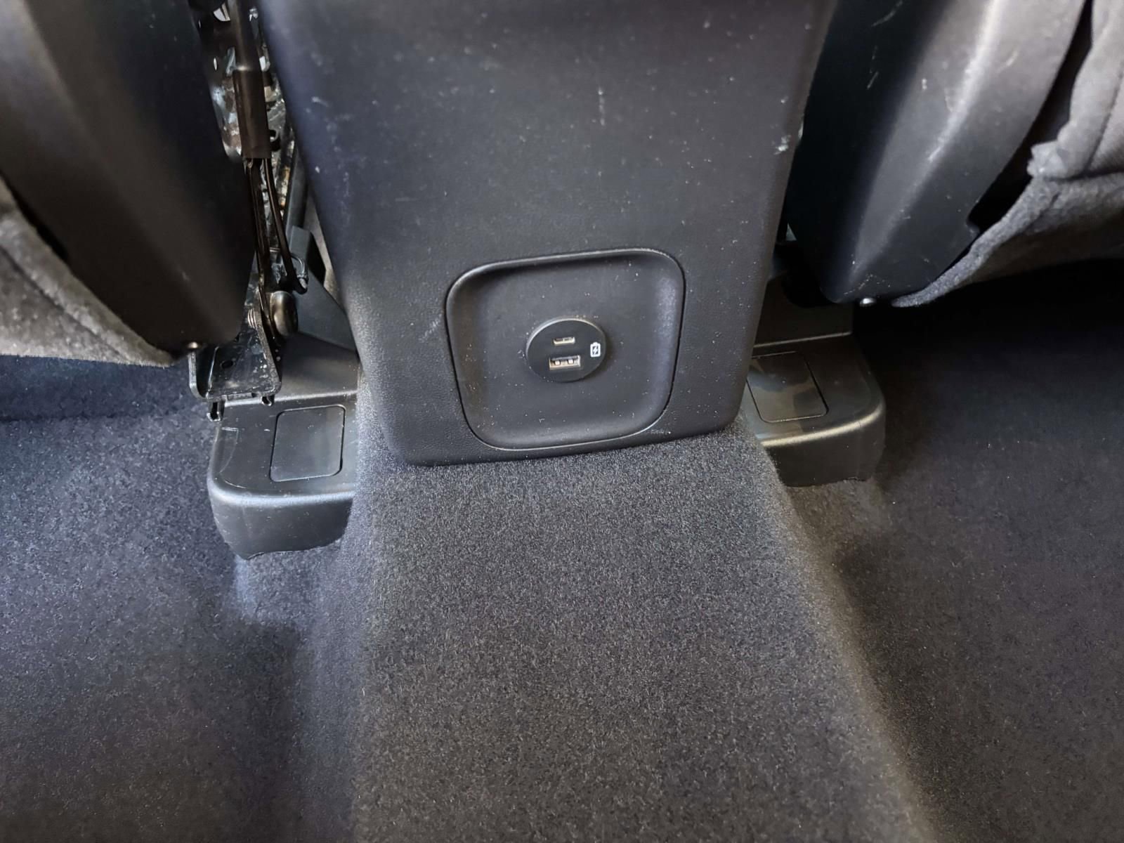 Certified 2022 Ford Escape SE image 33