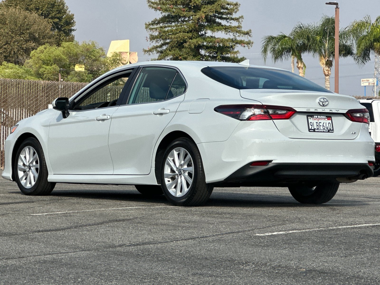 Used 2024 Toyota Camry LE image 3