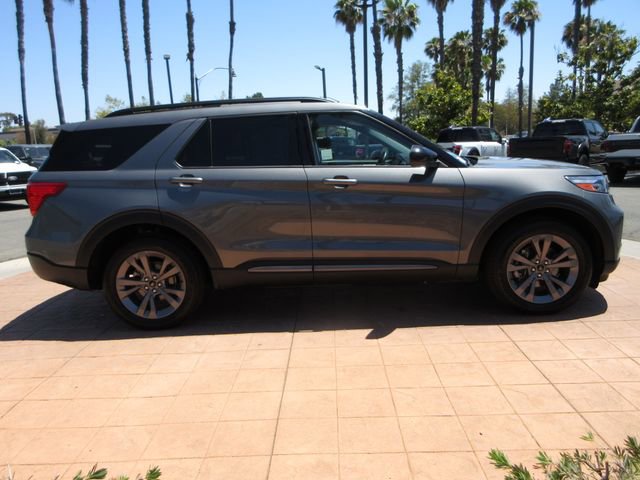 Certified 2023 Ford Explorer XLT w/ Equipment Group 202A AWD/4WD image 5