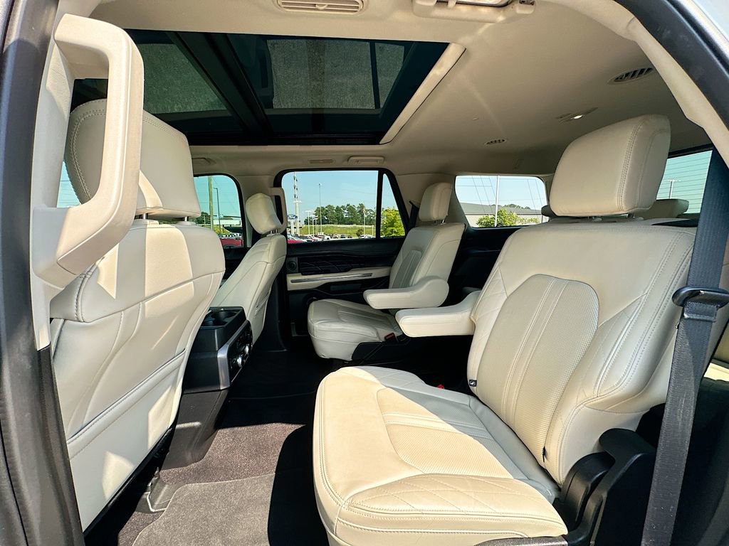 Certified 2021 Ford Expedition Platinum image 17