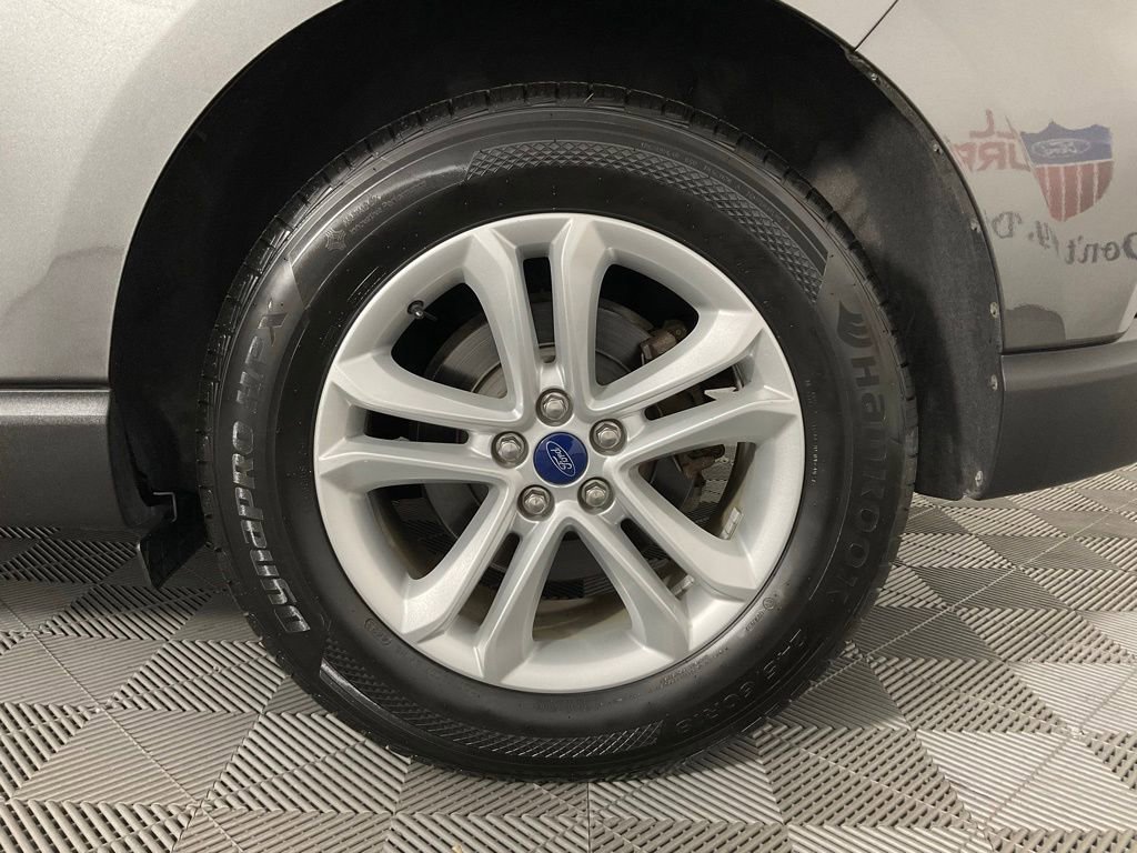 Certified 2019 Ford Edge SEL image 10