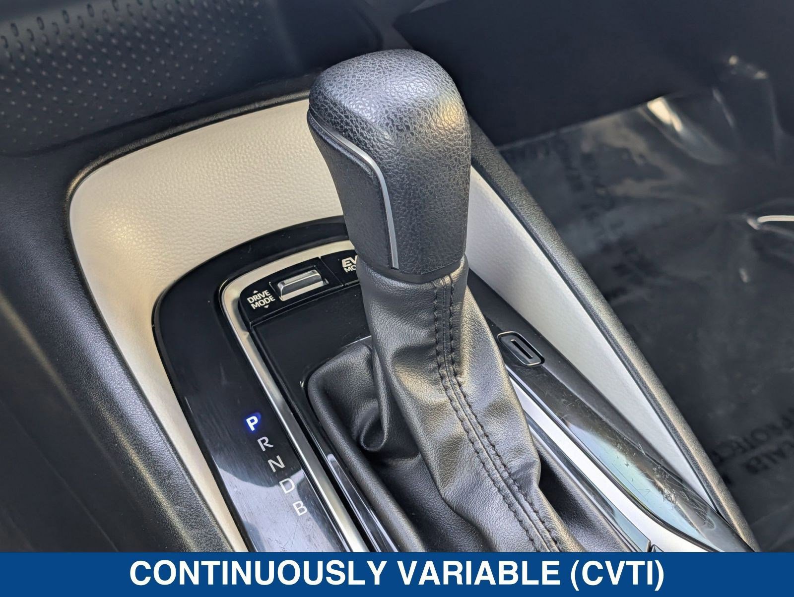 Used 2023 Toyota Corolla SE image 29