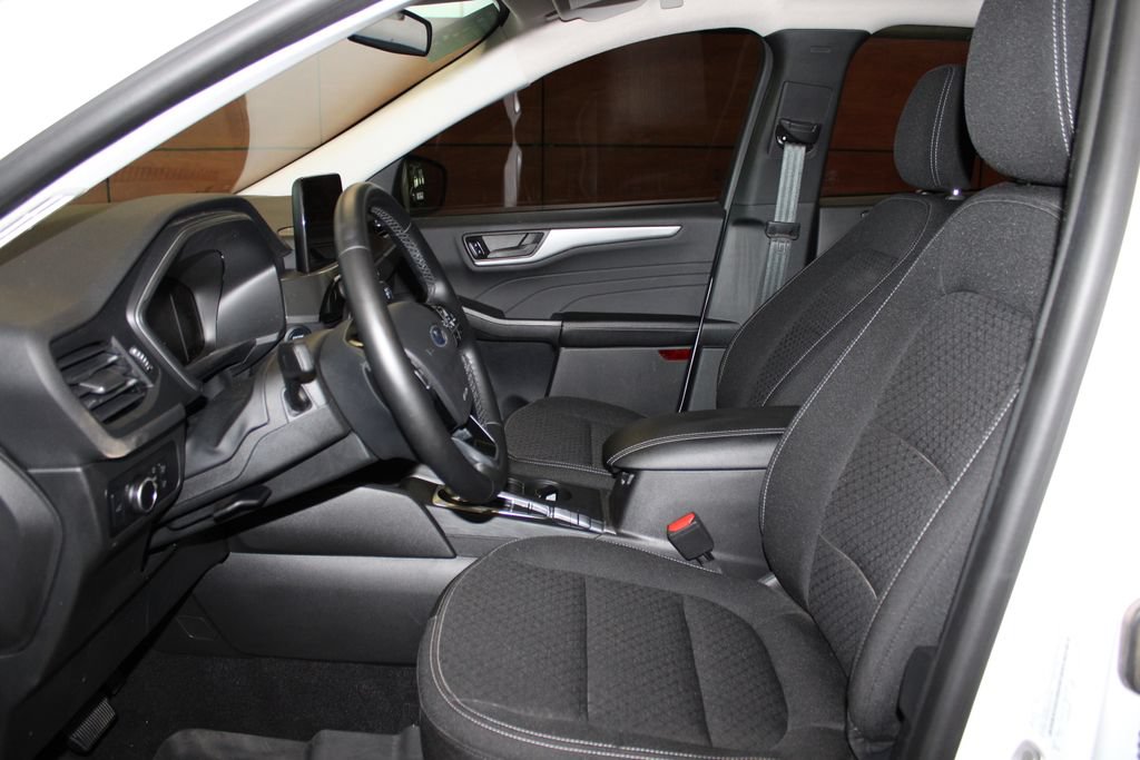 Certified 2024 Ford Escape Active AWD/4WD image 17
