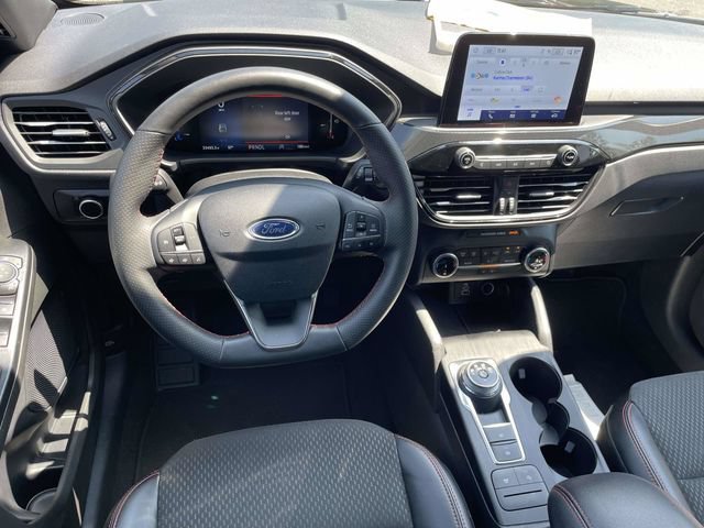 Certified 2025 Ford Escape ST-Line FWD image 4