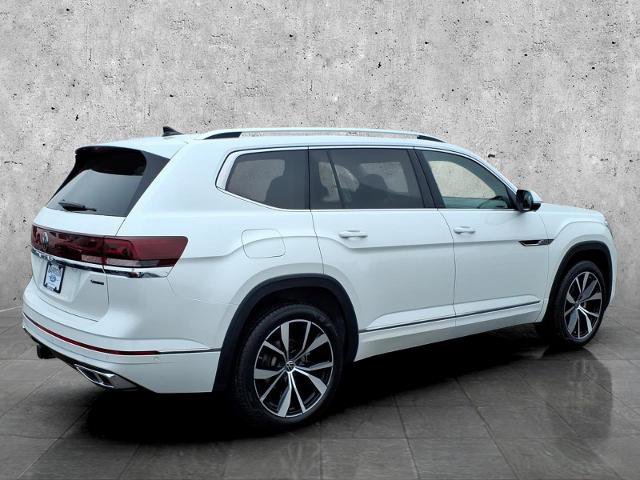 Used 2024 Volkswagen Atlas SEL Premium R-Line image 3