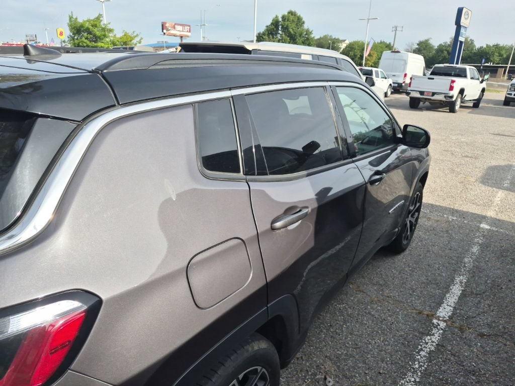 Used 2024 Jeep Compass Limited AWD/4WD image 10