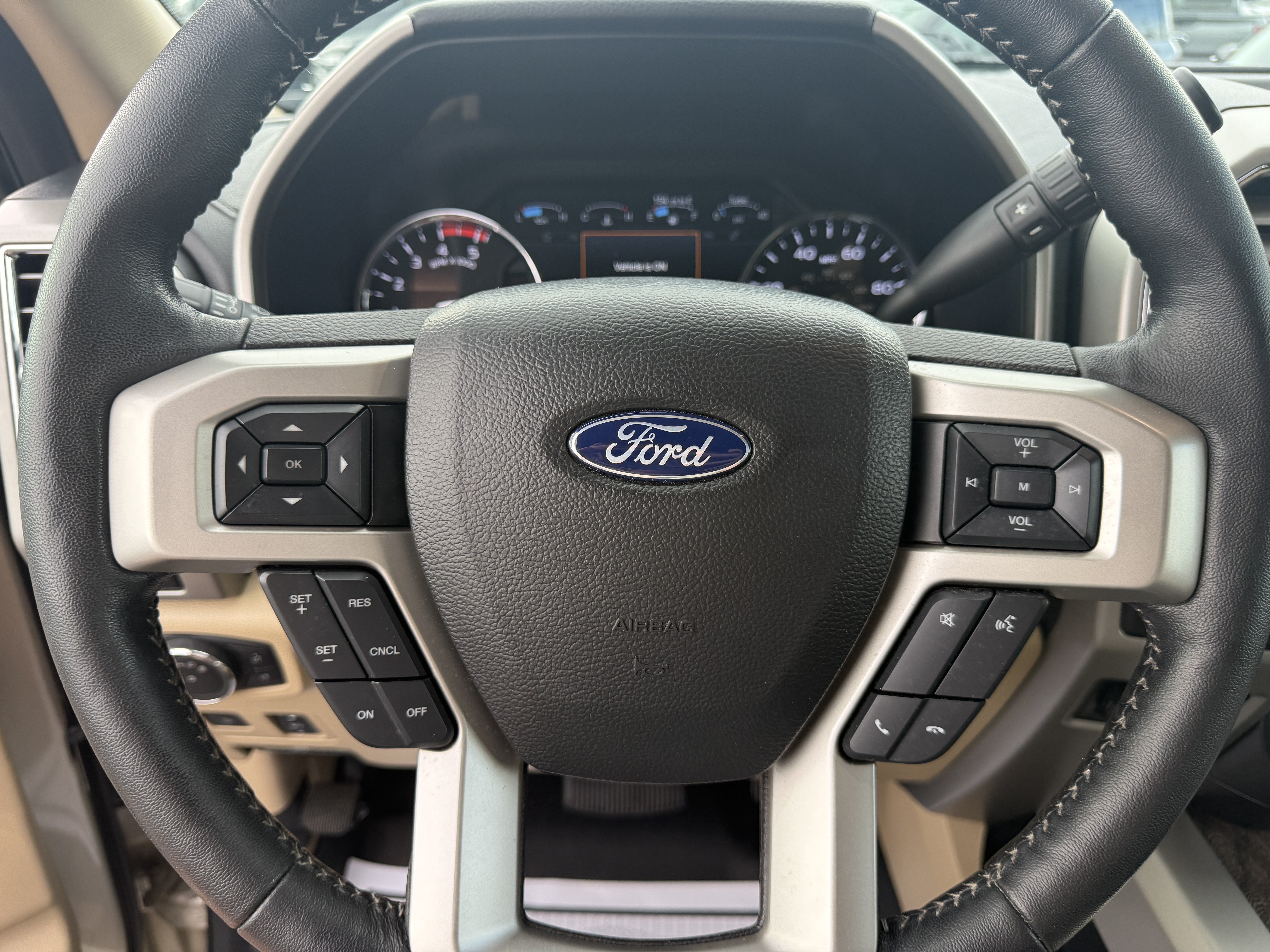 Certified 2017 Ford F250 Lariat w/ Lariat Ultimate Package AWD/4WD image 27