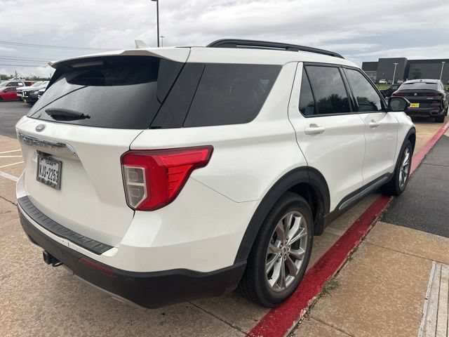 Certified 2023 Ford Explorer XLT w/ Equipment Group 202A RWD image 3