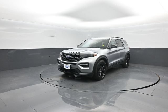 Certified 2023 Ford Explorer ST-Line w/ Class IV Trailer Tow Package RWD image 4