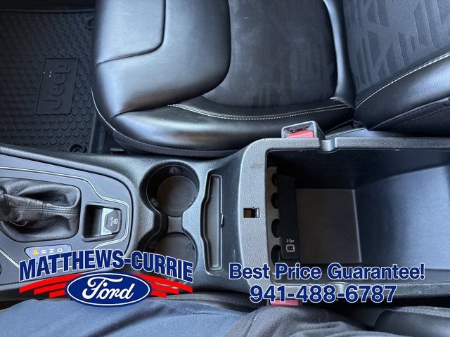 Used 2022 Jeep Cherokee Latitude w/ Trailer Tow Group AWD/4WD image 20
