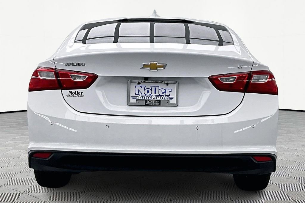 Used 2025 Chevrolet Malibu LT FWD image 4